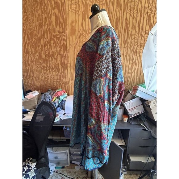 Tolani Silk Plus 1X Colorful Tunic 100% SILK V-Neck High-Lo Blouse Long Sleeve - Picture 5 of 9